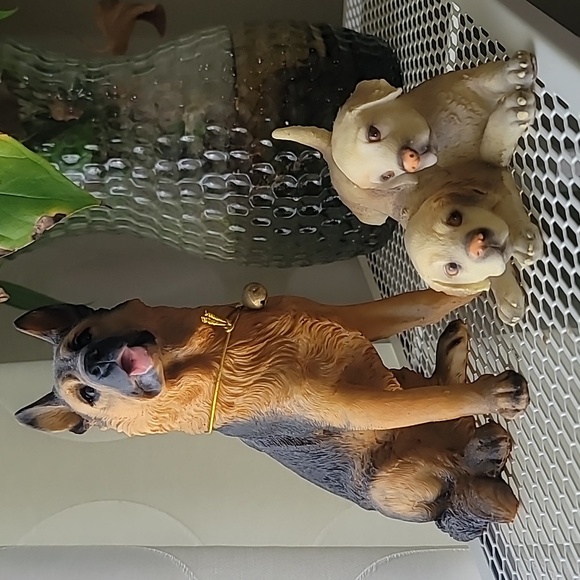 Dog and puppies figurines - Picture 1 of 4